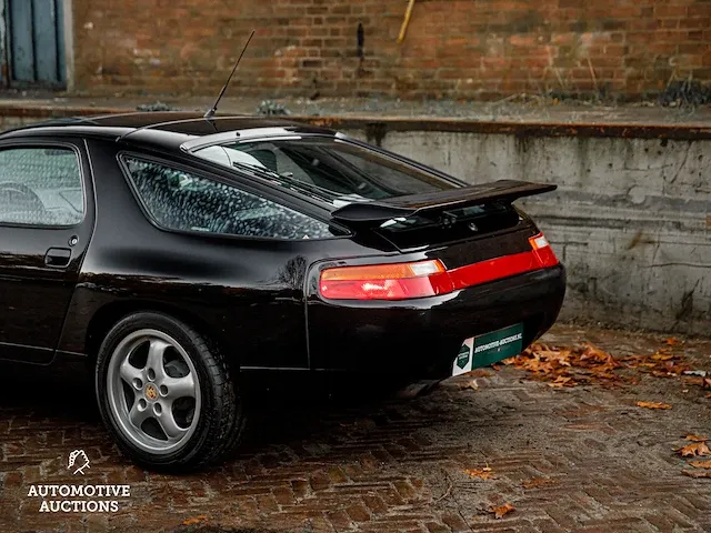 Porsche 928 gts coupé 5.4 -handgeschakeld- 340pk 1994, 66-xk-nh - afbeelding 25 van  69