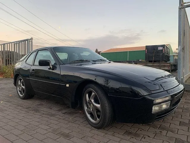 Porsche 944 2.5 turbo, 0232 - afbeelding 8 van  29