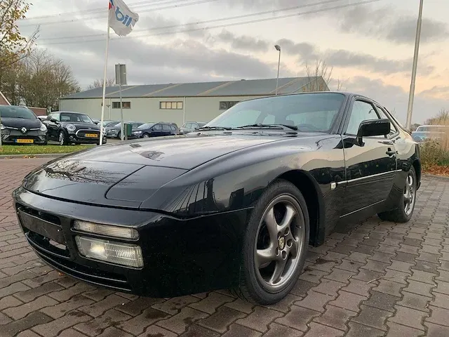 Porsche 944 2.5 turbo, 0232 - afbeelding 1 van  29