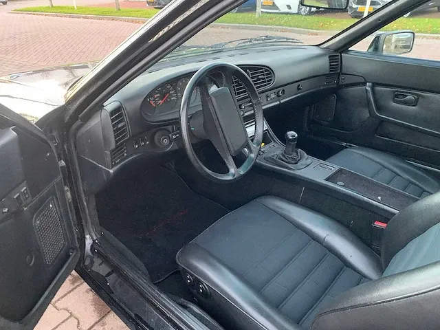 Porsche 944 2.5 turbo, 0232 - afbeelding 15 van  29