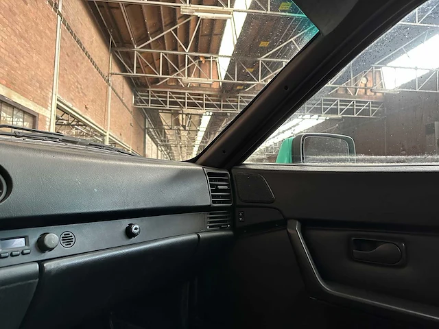 Porsche 944 turbo 2.5 250pk 1989 - afbeelding 16 van  31