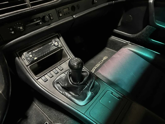 Porsche 944 turbo coupé 951 2.5 250pk 1988, nr-jz-53 - afbeelding 17 van  35