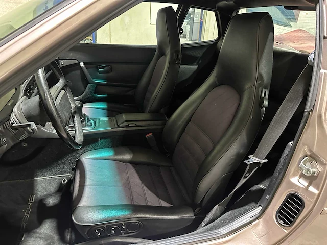 Porsche 944 turbo coupé 951 2.5 250pk 1988, nr-jz-53 - afbeelding 21 van  35