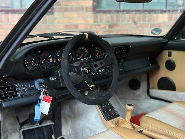 Porsche 964 carrera 4 3.6 911 coupe 250pk 1989 oldtimer - afbeelding 21 van  48