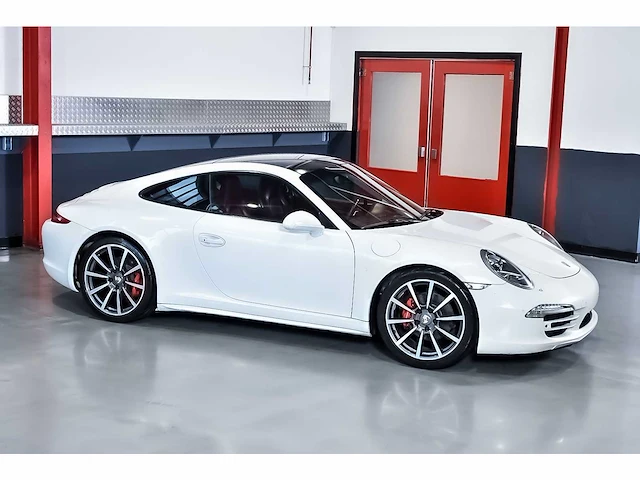 Porsche 991 (911) carrera 4 coupe 3,4l - 2013 - afbeelding 2 van  95