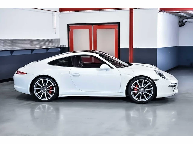 Porsche 991 (911) carrera 4 coupe 3,4l - 2013 - afbeelding 5 van  95