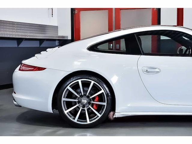 Porsche 991 (911) carrera 4 coupe 3,4l - 2013 - afbeelding 7 van  95