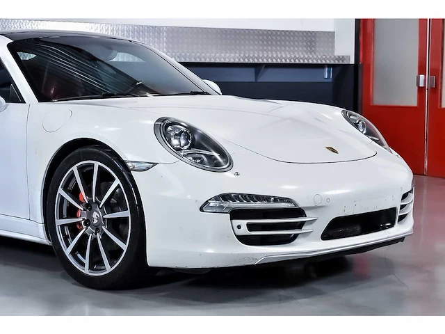 Porsche 991 (911) carrera 4 coupe 3,4l - 2013 - afbeelding 16 van  95