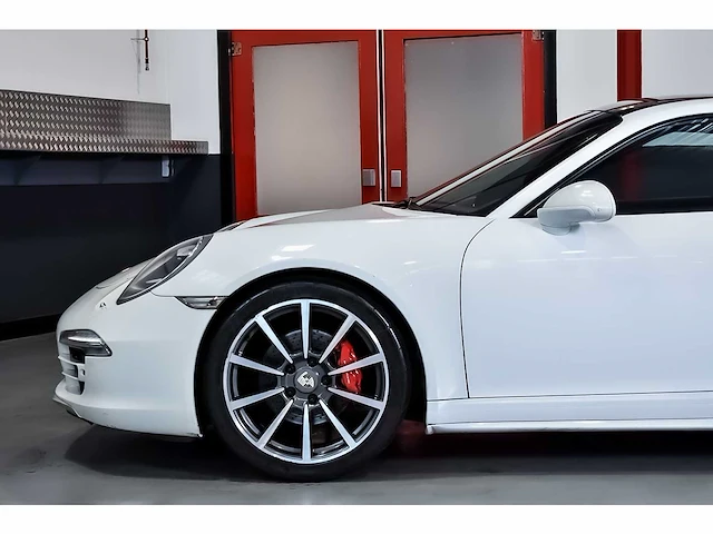 Porsche 991 (911) carrera 4 coupe 3,4l - 2013 - afbeelding 37 van  95