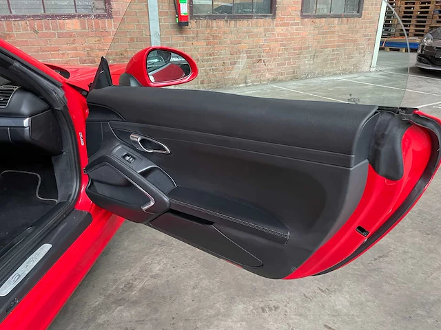 Porsche boxster 981 2.7 265pk 2012 pdk (15.000 miles) - afbeelding 32 van  37