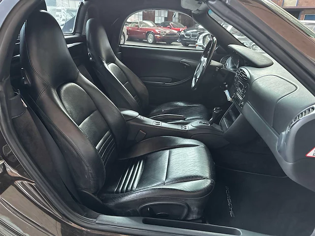 Porsche boxster 986 2.5 tiptronic (automaat) 204pk 1998, td-db-28 - afbeelding 27 van  35