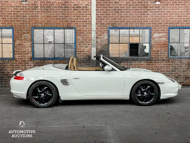 Porsche boxster 986 2.7 -facelift- 228pk 2004 -youngtimer- - afbeelding 2 van  38