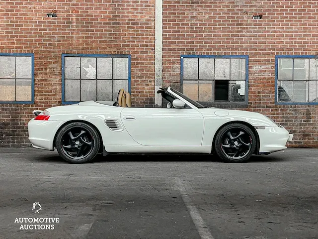 Porsche boxster 986 2.7 -facelift- 228pk 2004 -youngtimer- - afbeelding 4 van  38