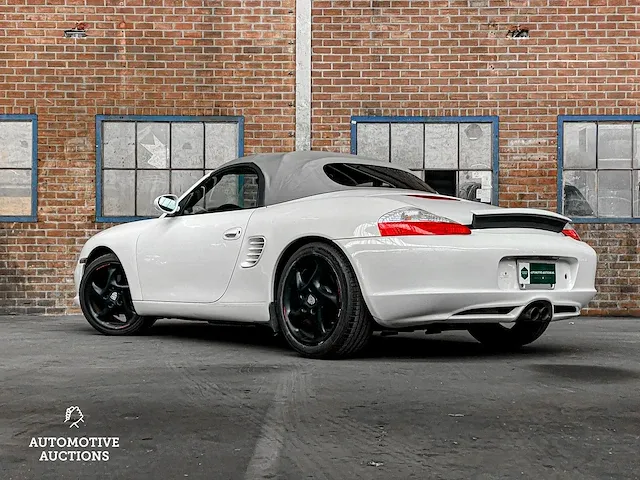 Porsche boxster 986 2.7 -facelift- 228pk 2004 -youngtimer- - afbeelding 15 van  38