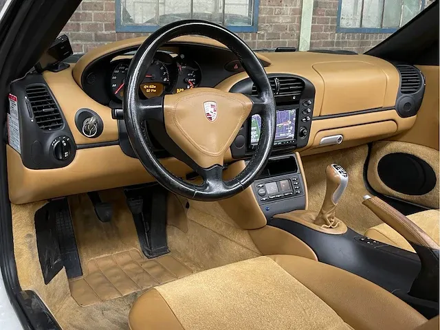 Porsche boxster 986 2.7 -facelift- 228pk 2004 -youngtimer- - afbeelding 20 van  38
