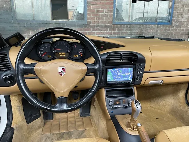 Porsche boxster 986 2.7 -facelift- 228pk 2004 -youngtimer- - afbeelding 21 van  38