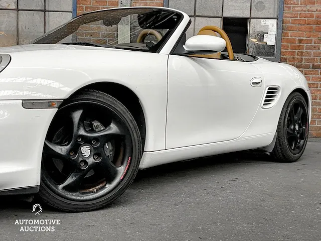 Porsche boxster 986 2.7 -facelift- 228pk 2004 -youngtimer- - afbeelding 23 van  38