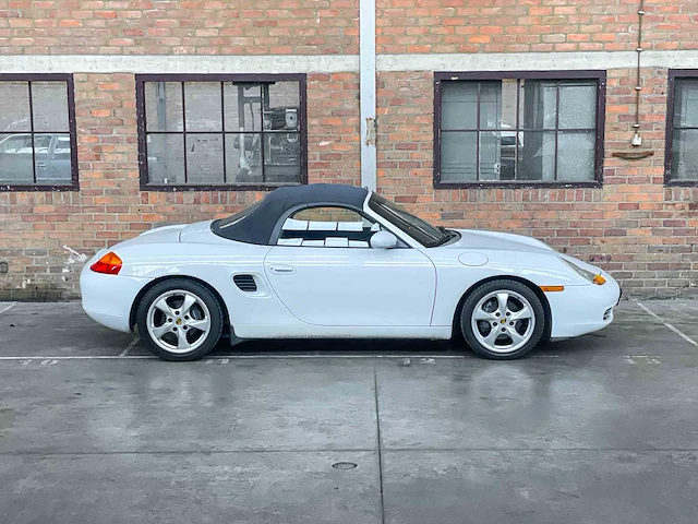 Porsche boxster 986 2.7 220pk 1999 -youngtimer- - afbeelding 2 van  35