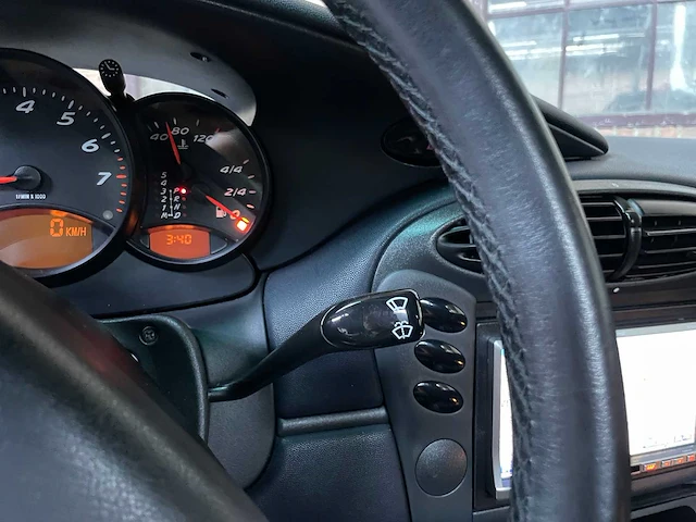 Porsche boxster 986 2.7 220pk 1999 -youngtimer- - afbeelding 17 van  35