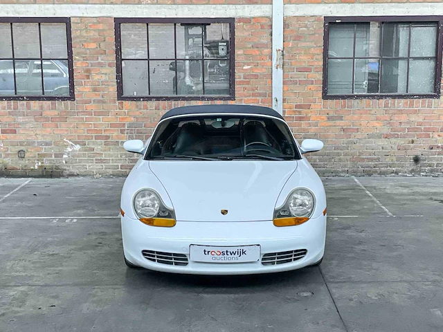 Porsche boxster 986 2.7 220pk 1999 -youngtimer- - afbeelding 32 van  35