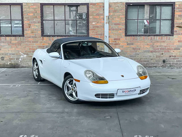 Porsche boxster 986 2.7 220pk 1999 -youngtimer- - afbeelding 34 van  35