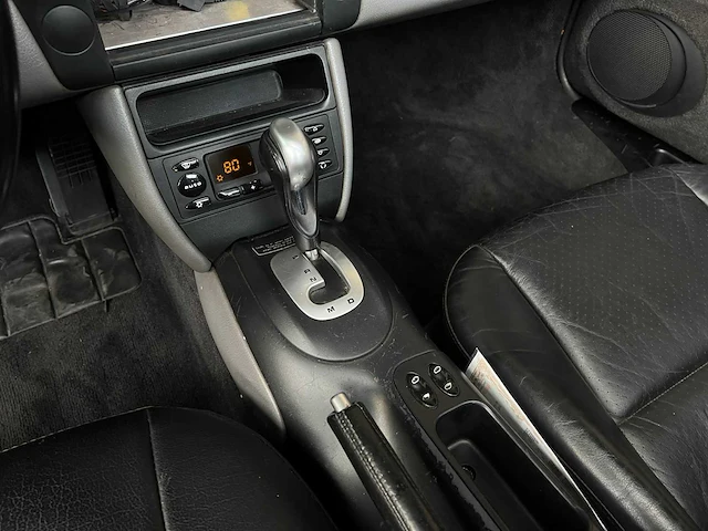 Porsche boxster 986 2.7 220pk 2000 youngtimer - afbeelding 17 van  32