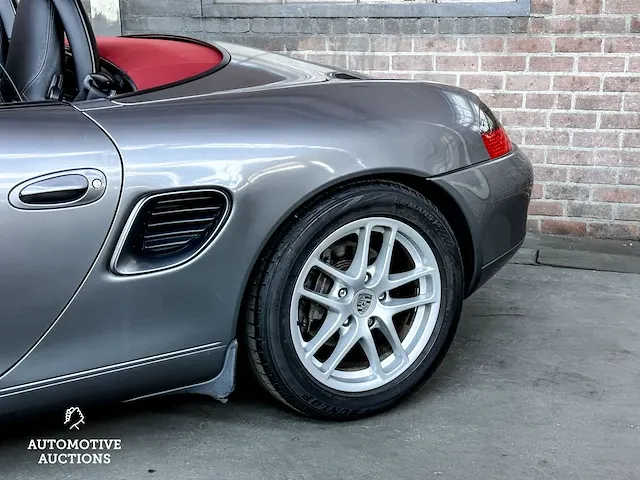 Porsche boxster 986 2.7 220pk 2002 -youngtimer- - afbeelding 33 van  38
