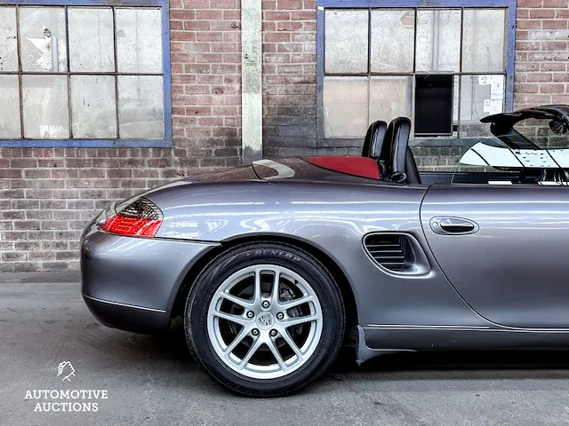 Porsche boxster 986 2.7 220pk 2002 -youngtimer- - afbeelding 38 van  38