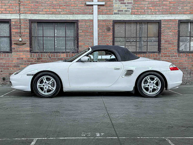 Porsche boxster 986 facelift 2.7 228pk 2003 youngtimer - afbeelding 9 van  38
