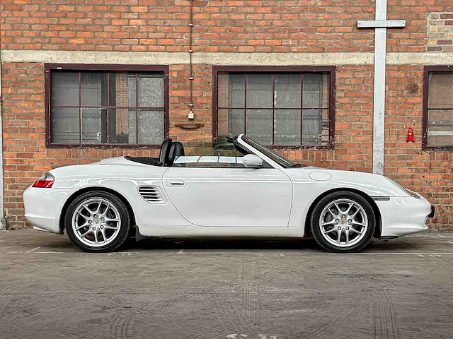 Porsche boxster 986 facelift 2.7 228pk 2003 youngtimer - afbeelding 35 van  36