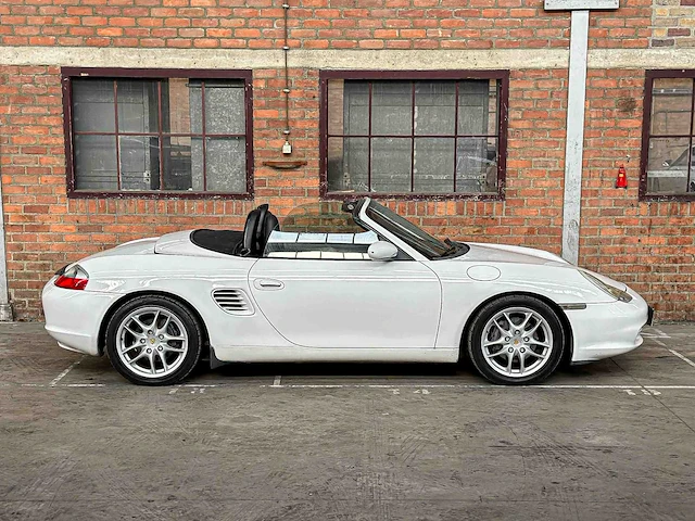 Porsche boxster 986 facelift 2.7 228pk 2003 youngtimer - afbeelding 36 van  36