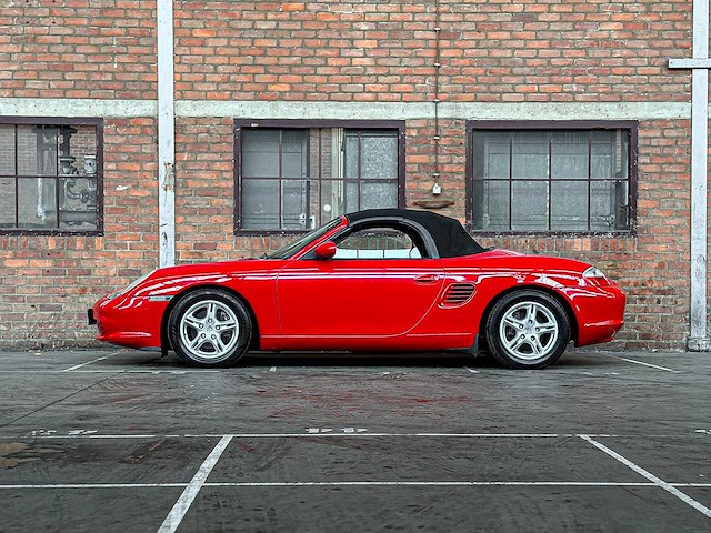 Porsche boxster 986 facelift 2.7 228pk 2004 youngtimer - afbeelding 4 van  28