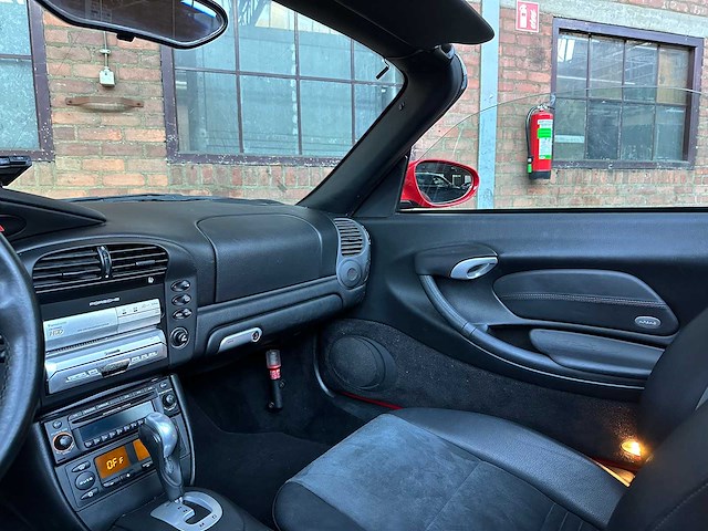 Porsche boxster 986 facelift 2.7 228pk 2004 youngtimer - afbeelding 7 van  28
