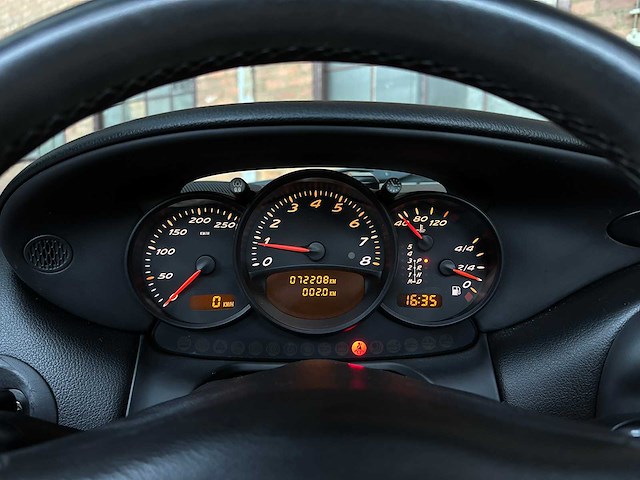 Porsche boxster 986 facelift 2.7 228pk 2004 youngtimer - afbeelding 11 van  28