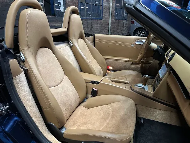Porsche boxster 987 2.7 245pk 2005 -youngtimer- - afbeelding 36 van  44