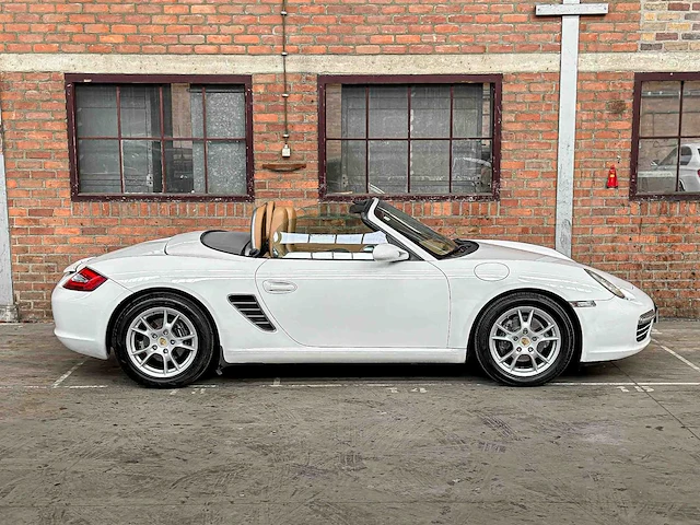 Porsche boxster 987 2.7 245pk 2006 youngtimer - afbeelding 2 van  34