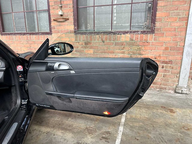 Porsche boxster 987 3.2 280pk 2005 -youngtimer- - afbeelding 32 van  41