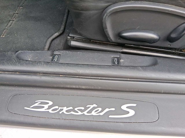 Porsche boxster s 3.2 tiptronic youngtimer 2002 | 97-xk-zl - afbeelding 22 van  42