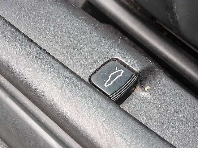 Porsche boxster s 3.2 tiptronic youngtimer 2002 | 97-xk-zl - afbeelding 37 van  42