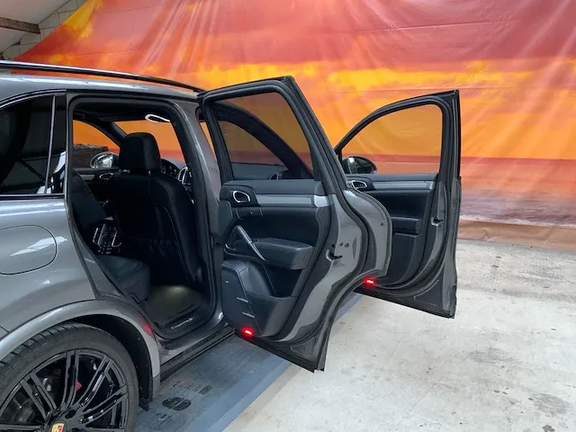 Porsche cayenne 2013 v8 diesel - afbeelding 36 van  62