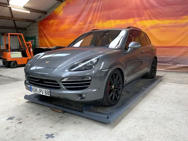 Porsche cayenne 2013 v8 diesel - afbeelding 56 van  62