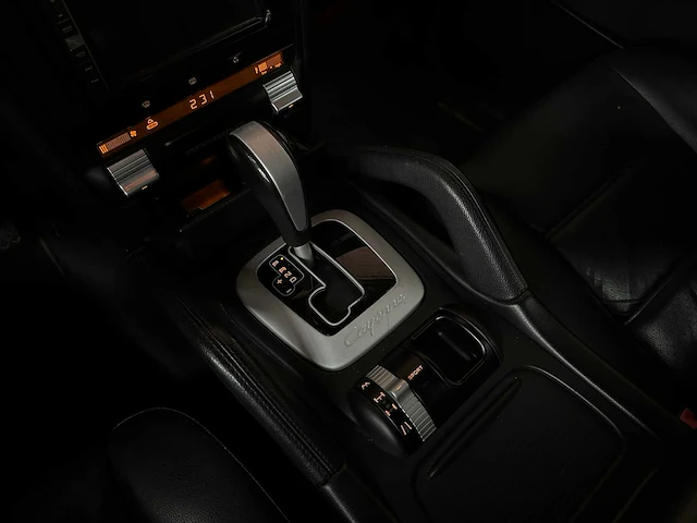 Porsche cayenne 3.0 d v6 240pk 2009, 82-jdt-1 - afbeelding 21 van  43