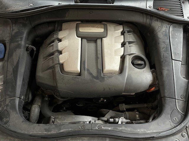 Porsche cayenne 3.0 d v6 240pk 2009, 82-jdt-1 - afbeelding 37 van  43