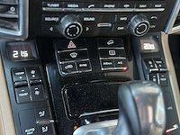 Porsche cayenne 3.0 d v6 platinum edition (facelift) 239pk 2017, g-774-rb - afbeelding 29 van  52