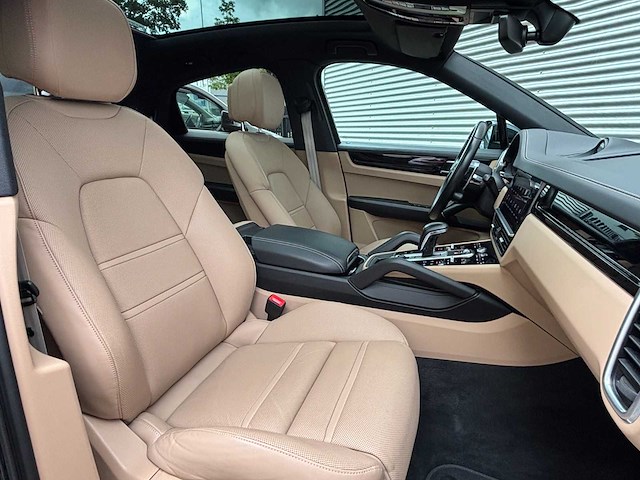 Porsche cayenne 3.0 e hybrid platinum edition automaat; hpb-32-r - afbeelding 2 van  31