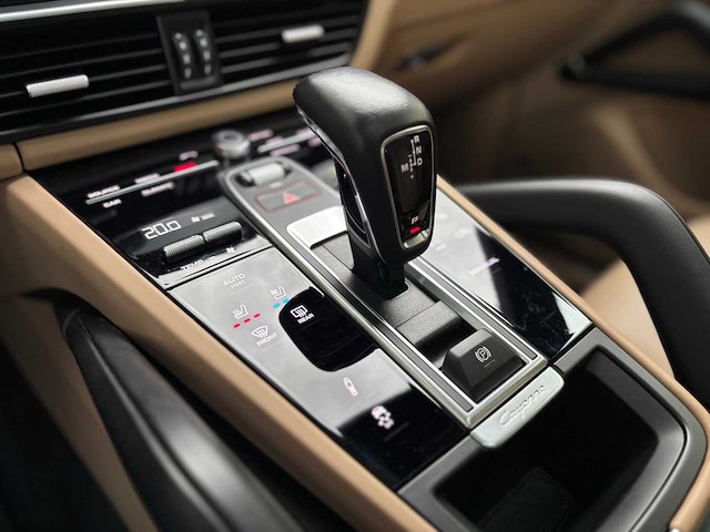 Porsche cayenne 3.0 e hybrid platinum edition automaat; hpb-32-r - afbeelding 19 van  31
