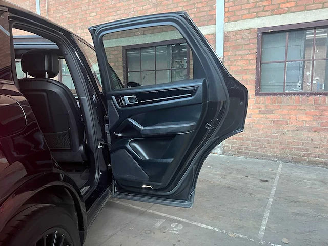 Porsche cayenne 3.0 v6 340pk 2019 (new-model) - afbeelding 41 van  48