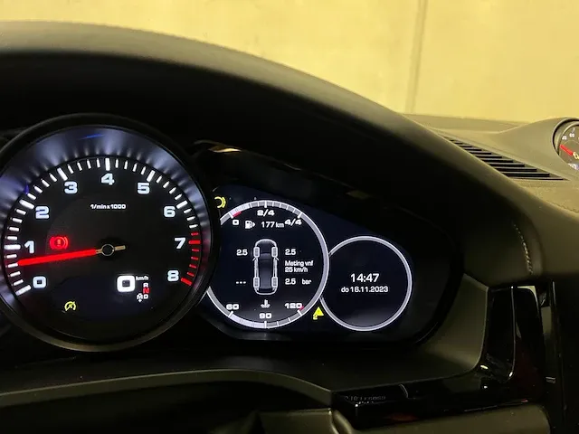 Porsche cayenne 3.0 v6 sport-chrono 340pk 2018 nieuw-model, rl-097-h - afbeelding 25 van  62