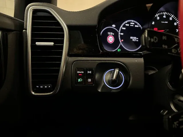 Porsche cayenne 3.0 v6 sport-chrono 340pk 2018 nieuw-model, rl-097-h - afbeelding 32 van  62