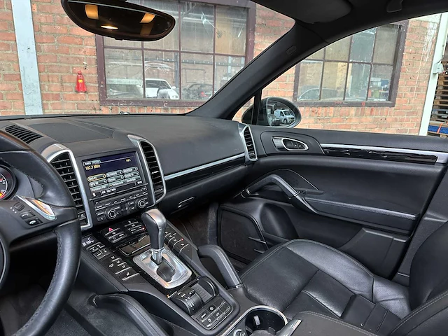 Porsche cayenne 3.6 299pk 2012, 5-tbr-27 - afbeelding 13 van  44